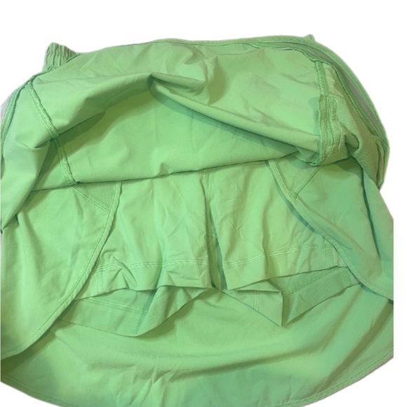 Lululemon Lime Green Tennis Skirt- size 6 - Picture 3 of 4